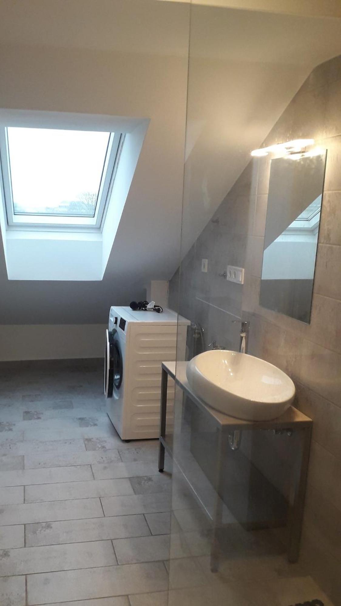 8X8 Tetoter Apartman Szeged Bagian luar foto