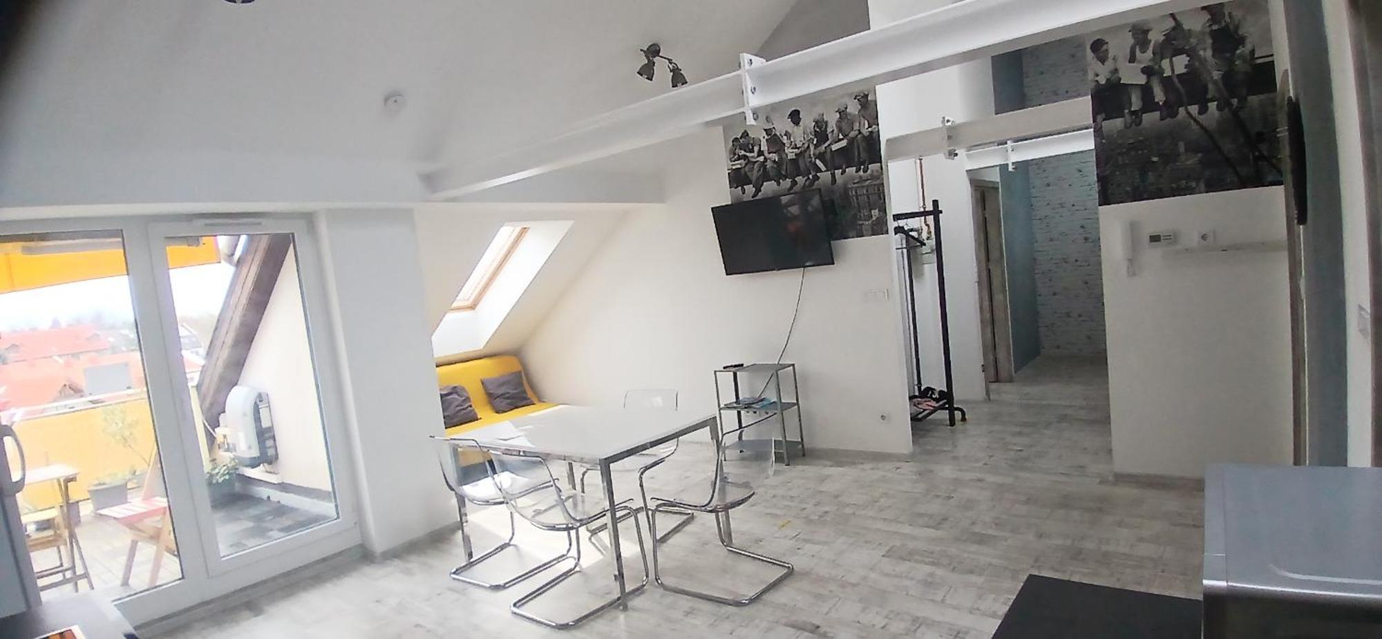 8X8 Tetoter Apartman Szeged Bagian luar foto